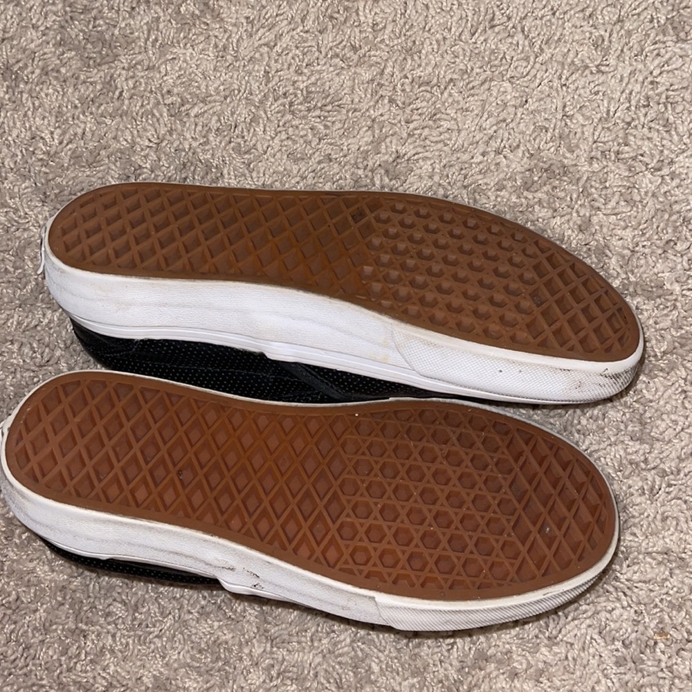 Vans - Picture 2 of 3